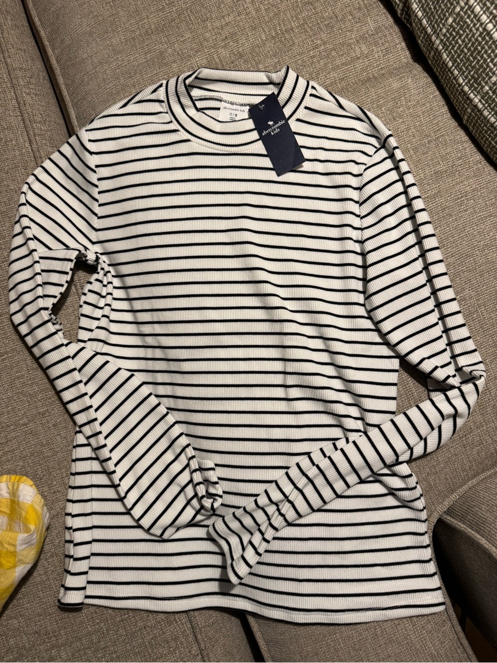 Abercrombie Girls 17/18Striped Long Sleeve Crewneck Top - Black & White